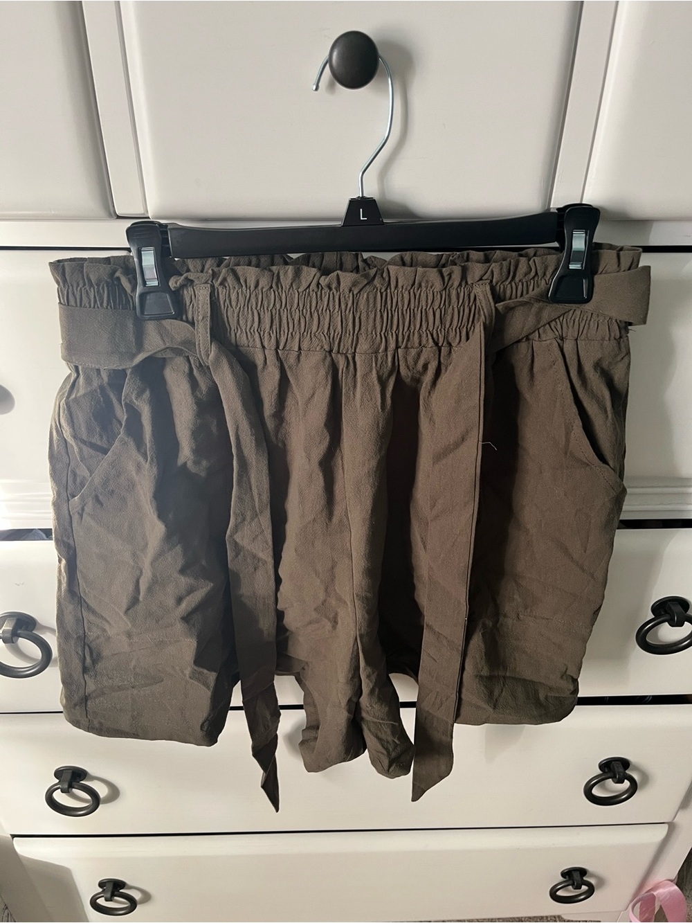 Women’s High-Waist Paperbag Shorts in Olive